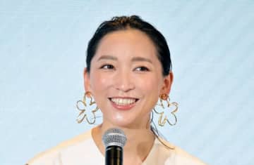 杏、美しく大きな鳥が描かれた浮世絵のジグソーパズルを公開⇒「難易度高そう」「ピースの形が独特」と反響