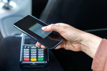 クレジットカードの「リボ払い」は本当に危険？ 仮に10万円分リボ払いするとどのくらいの支払いになるのでしょうか？