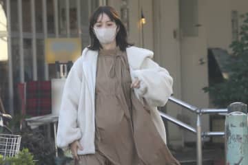 佐々木希「全部妻のおかげ」夫・渡部建が感謝…見捨てなかった献身生活現場《騒動から5年、テレビ初告白》