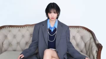 TWICE モモ、ブランドパートナーを務める「TASAKI」最新ビジュアルを公開