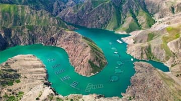 「最も暑い場所」で育てられた冷たい水の魚、新疆トルファンのサーモン養殖―中国