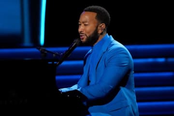 ジョン・レジェンド、イェーとの初期のコラボについて“後悔は一切ない”と語る