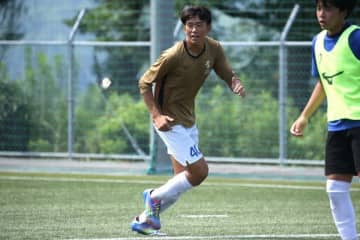 J１クラブが争奪戦を繰り広げる、鹿児島城西のFW大石脩斗の現在地。キーワードは“聖地国立”。高校No.１ストライカーが追い求める理想の姿