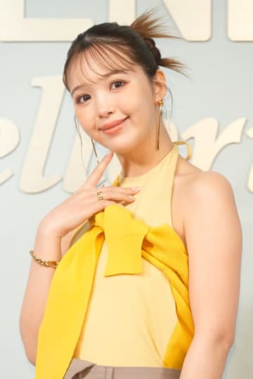 藤田ニコルがメイクのビフォーアフターを公開⇒「化粧の仕方で随分変わって…」「参考になるーー」と反響