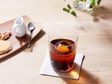 アイスコーヒーのおいしさは“丸氷”がポイントだった?! モンカフェをクリアな味わいで楽しもう