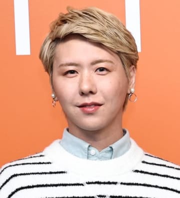 「う、嘘でしょ！？」ミセス藤澤、ド派手な衣装に反響「ディズニーの新キャラかと」「妖精おるやん」