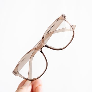 このクオリティで110円！？【セリア】オシャレ見え狙える♡「ファッショングラス」