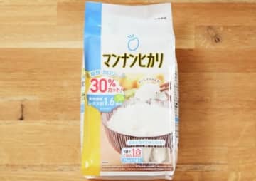 価格高騰中のお米の消費を抑えられる？気になっていた「こんにゃく米」を炊いてみた