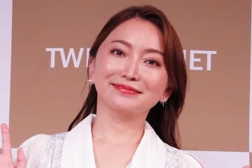 加藤茶の妻　加藤綾菜が介護予防運動指導員の免許を取得「高齢者が要介護状態になるのを防ぐために」