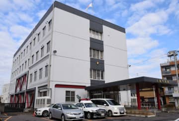 無免許運転でバイクの大学生に衝突　ひき逃げ容疑で土木作業員逮捕　茨城県警土浦署