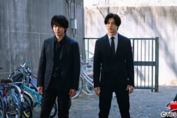 「DOPE」W主演で初共演！　髙橋海人×中村倫也、正反対バディの舞台裏とは？