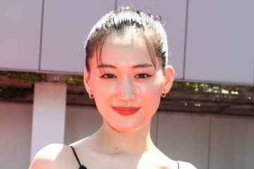 綾瀬はるか　主演ドラマが大好評もX上で起きていた「珍事」、NHKが示した回答