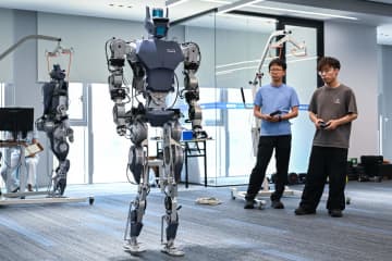 新世代研究者が人型ロボットの急成長を後押し　中国湖北省