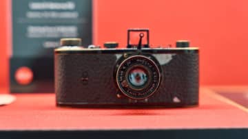Leica O-series No. 112がライツ・フォトグラフィカ・オークションで720万ユーロで落札。史上2番目となる落札価格