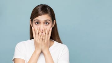 そのトレンド……じつはもう終わってます！取り残された40代が夏にやりがちなNGコーデ