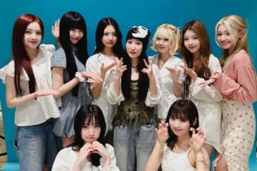 UNIS、『全方向美少女』で話題の乃紫とコラボ！7月9日にデジタルSG『Shaking My Head』リリース