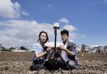 中国のショート動画利用したライブコマース、174の新職種を創出