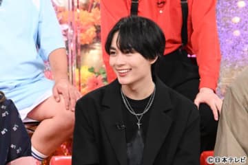 「沸騰ワード10」板垣李光人が吉沢亮に“かき氷”をプレゼン＆大西流星はカプセルトイを絶賛！