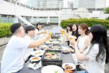 ビアガーデン、今や「夏」の風物詩でなく？　神奈川県内、高温化で営業長期に　11月までの店舗も　