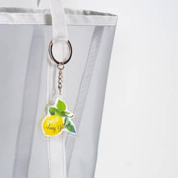 【ダイソー】で見つけた！ 大人が鞄につけたい♡「激かわキーホルダー」
