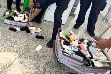 受け取りは3キロ先？上海の空港でモバイルバッテリー預かりサービスも不便すぎる実態―中国メディア