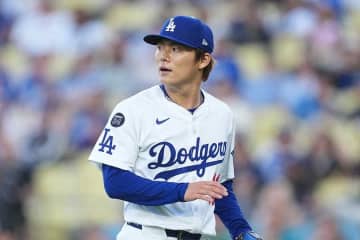 ドジャース戦で配布された山本由伸グッズに笑撃＆困惑のワケ　「誰かに似てる…」「誰？w」の声