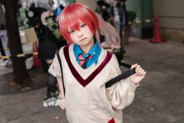 【コスプレ】くりっとした瞳が可愛い「 ジークアクス」マチュの再現度が高すぎる！大阪がキラキラを知った日【写真8枚】