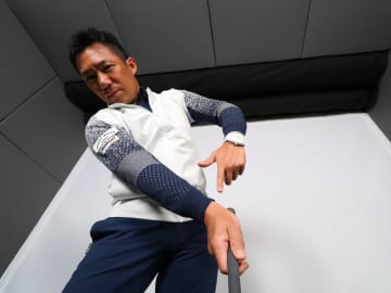 アイアンが苦手なら試してみて！飛距離も方向性もよくなる「右手リード」って？
