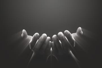 南方熊楠『人柱の話』あらすじ紹介。犠牲の儀式の真意とは？人間の信仰と深層心理をひもとく