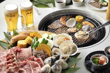 ホテル日航成田、焼きはまぐりも楽しめる「The GARDEN BBQ 2025」を7月11日から8月11日まで開催