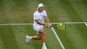 非業の死を遂げた28歳MFを、テニス界も異例の追悼…世界最大の大会で「黒い喪章」が許可へ