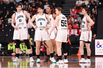 バスケ女子日本が“格下”に大苦戦のワケ　新任HCから厳しい言葉、守れなかったプランとは「細かなことだけど…」