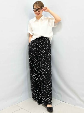 【GUの990円シャツ】がお値段以上に優秀！ オンオフ使える「着回しコーデ」