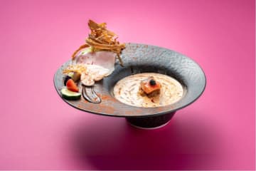 サーモン一匹をまるごと使用！ラーメン専門店「サーモンnoodle」三軒茶屋にオープン