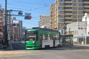 広電、駅前大橋ルート開業にあわせて発車メロディや路線カラー・路線図を変更
