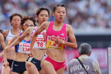 “スーパー女子高生”久保凛が圧巻の走り！800m２分２秒56で予選全体トップ！ 連覇かけ決勝に進出【日本選手権】