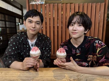 板垣李光人が厳選した食材で作る“究極のかき氷”を吉沢亮に振舞う！　超貴重な天然氷や幻の国産バナナに吉沢も驚き