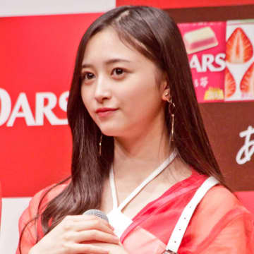 乃木坂46井上和、メンバーとパシャリ！MVオフショットに反響「とっても絵になる」「美しいなぁ可愛いなぁ」