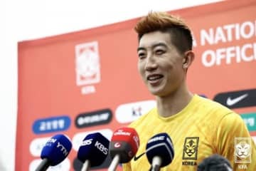日本は長友佑都がチームキャプテン、韓国は「Kリーグ8年連続ベストGK」の33歳守護神に腕章託す【E-1選手権】