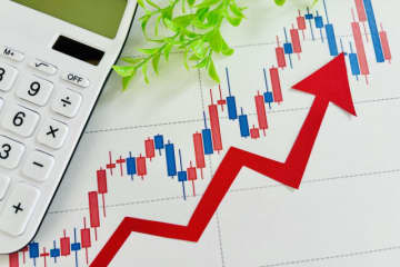 2025年上半期総括！株価2倍の急騰株に学ぶ成長分野