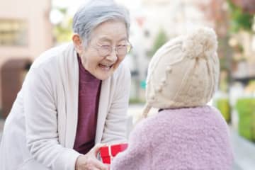 北斗晶もハマる“孫フィーバー”！かわいいから甘やかして当然？パパ＆ママの主張はどこまで重んじるべき？祖父母と孫の距離感を議論