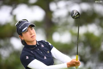 木戸愛、永峰咲希が首位に浮上　単独トップから出た吉本ここねは2差3位に後退