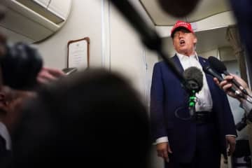 米テキサス州で洪水、２４人死亡　トランプ氏は「ひどい」事態と形容