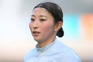 「破壊力が…」「素敵すぎ」塩越柚歩がベレーザの新ユニを着用、微笑み“自撮りショット”にファン注目！「何だかまだ違和感」