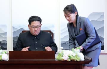 金正恩がコンプレックスを抱く「出生の秘密」と血統への執着