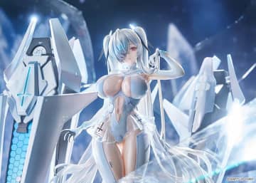 目のやり場に困る大胆衣装！『勝利の女神：NIKKE』より「シンデレラ」フィギュアが予約開始―専用武器「ガラスの靴」も忠実に再現