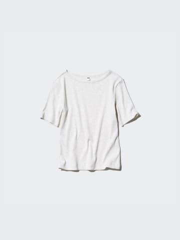 【ユニクロの990円】オンオフ使える「優秀トップス」がお値下げに！