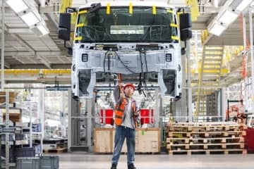 生産に追われる新エネルギー車メーカー―貴州省貴安新区