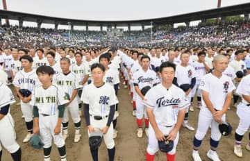 第107回全国高校野球茨城大会　球児の夏、開幕　日立工・青山海翔主将が選手宣誓　太田西山と石岡商が2回戦進出