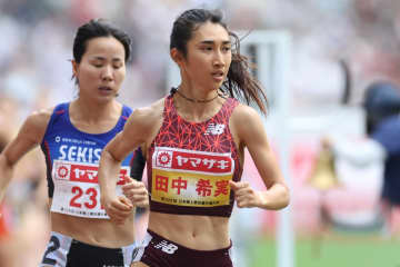 田中希実、女子1500m４分６秒69の全体トップタイムで決勝進出。異次元の走りで世界陸上２種目代表入りへ前進【日本選手権】